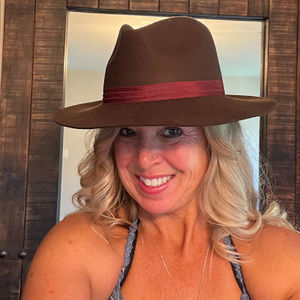 Meet your Posher, Tina